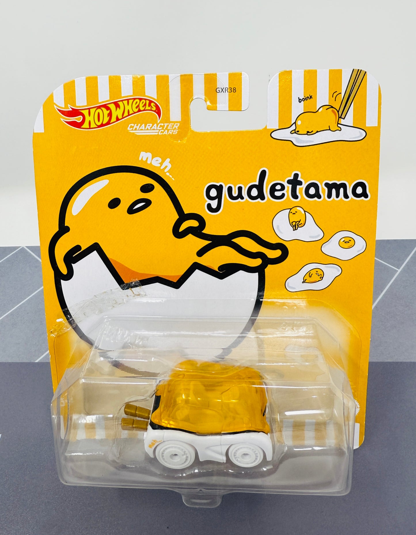 Hot Wheels Gudetama Hello Kitty