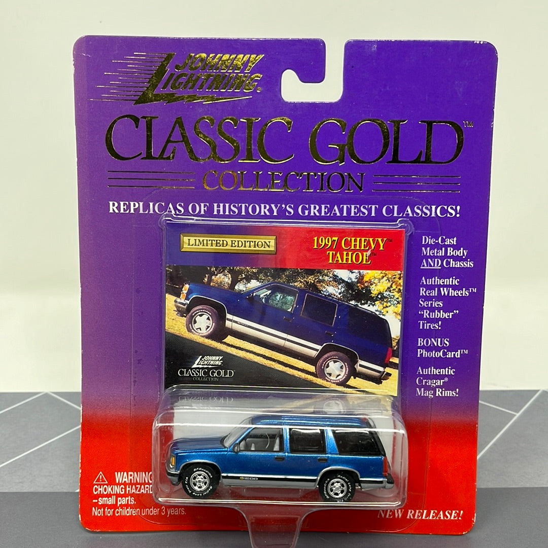 Johnny lightning 1997 chevy tahoe classic gold