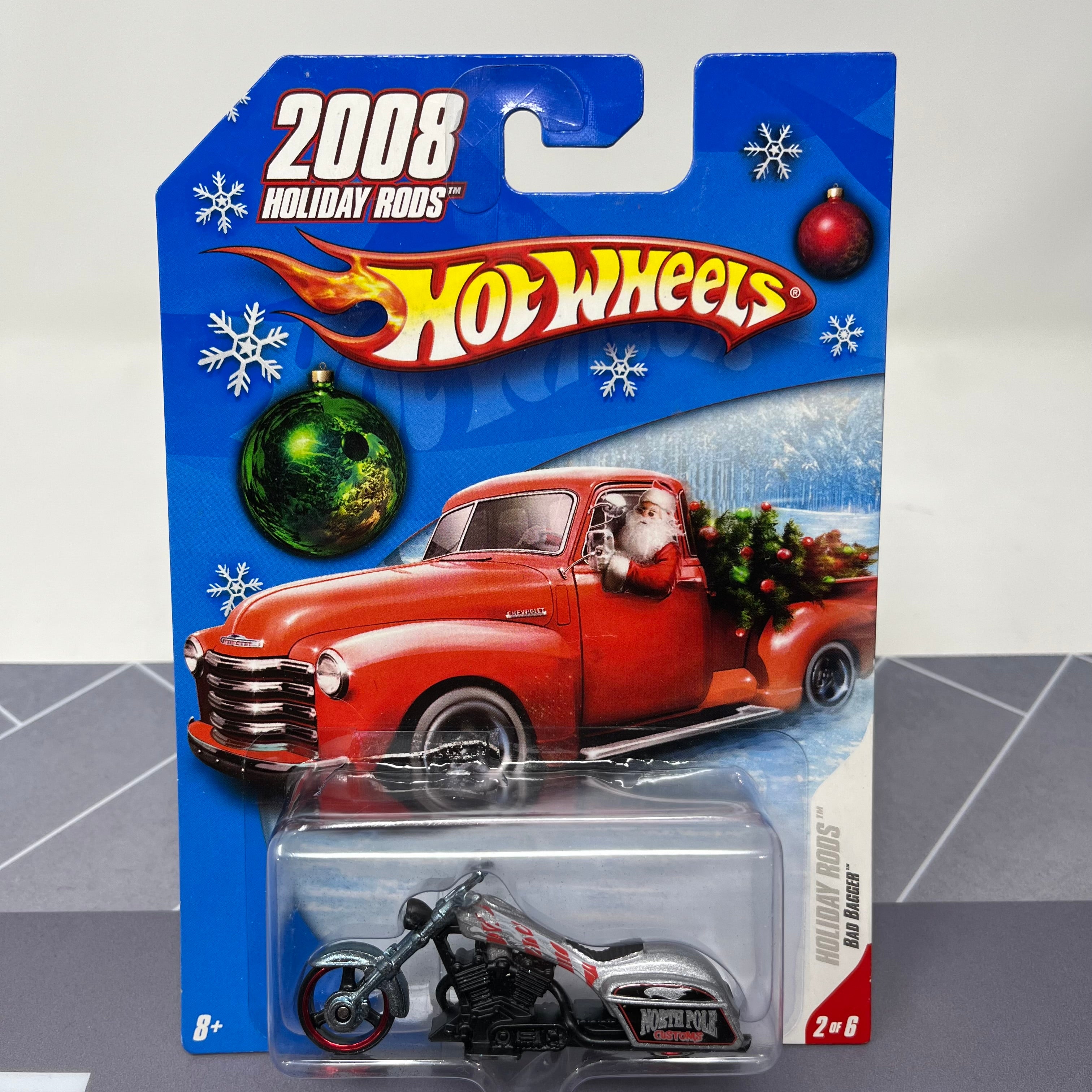 Hot wheels holiday rods 2008 bad bagger moto north pole custom MgMinis DieCast