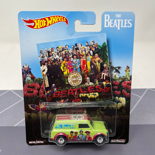 Hot wheels premium the beatles 67 austin mini van real riders