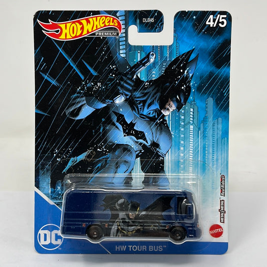 Hot wheels premium batman hw tour bus real riders